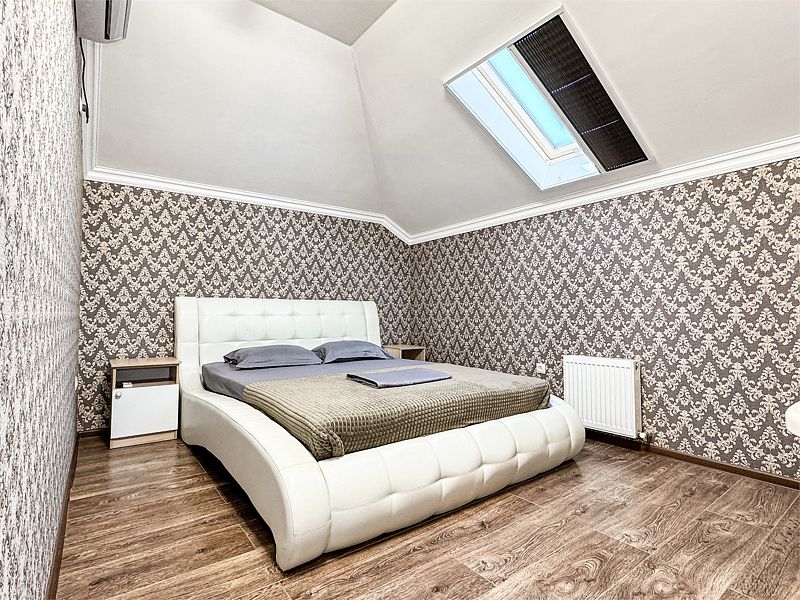 Делюкс 4-местный 2-комнатный (Мансарда)