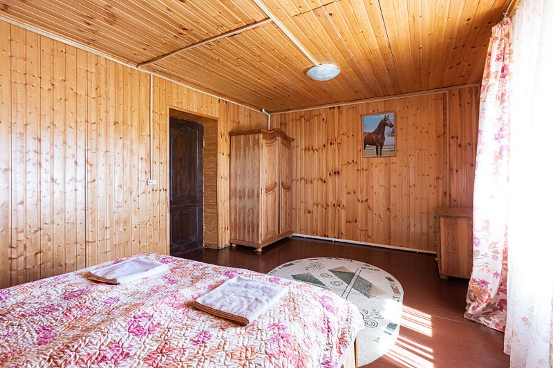 Домик Русский 10-местный 2-этажный (№7)