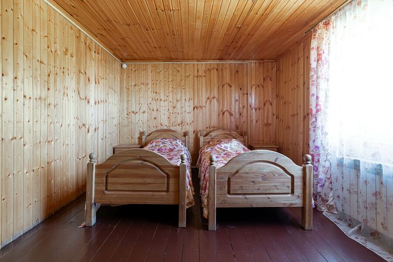 Домик Русский 10-местный 2-этажный (№7)