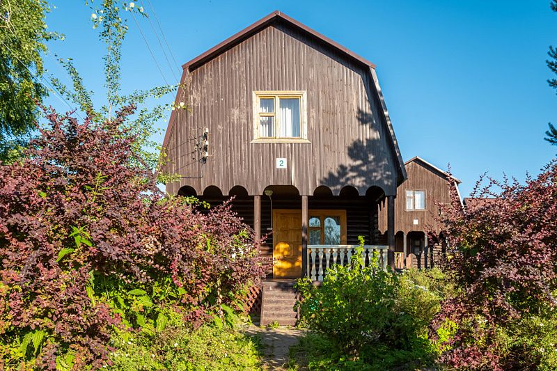 Домик Русский 6-местный 2-этажный (№1-6)