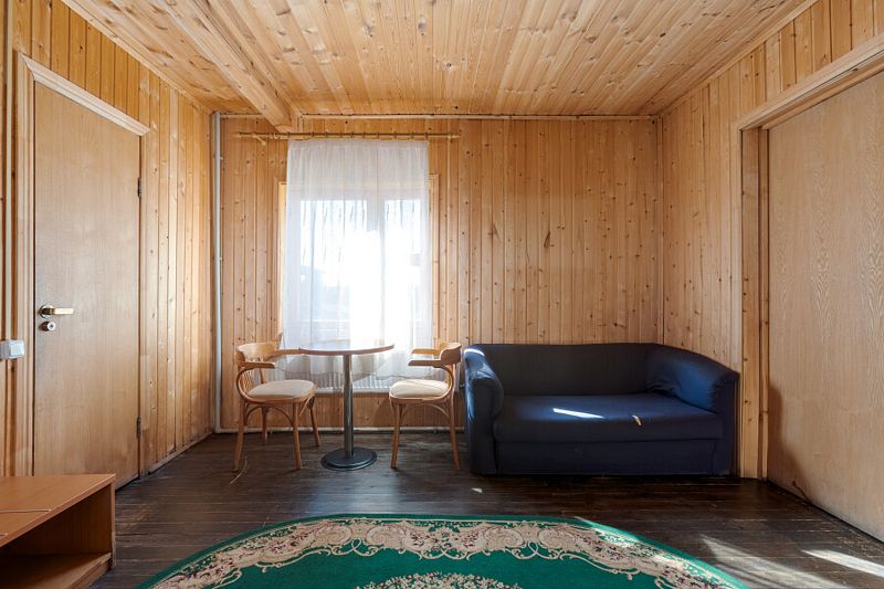 Стандартный 3-местный 2-комнатный (№12,14 в гостинице)