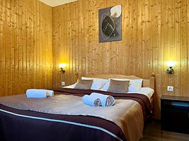 Двухкомнатный Люкс с двуспальной кроватью, Гостевой дом Горное Озеро от Травел Хотелс Антураж, станица Даховская