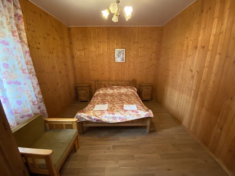 Коттедж 10-местный 5-комнатный (№ 3 без сауны)