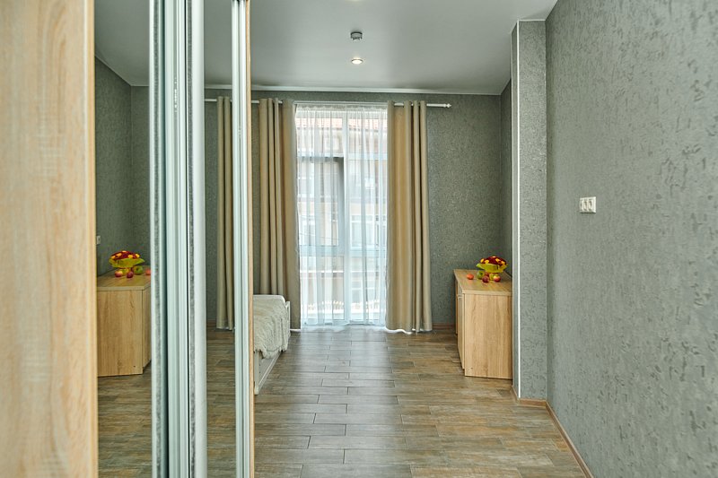 Джуниор Сюит 6-местный 2-комнатный ( с доп. местом)