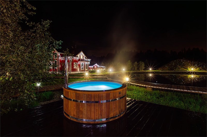 Дом 5-местный 2-комнатный у озера с купелью