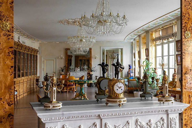 Тематическая экскурсия по дворцу «Смех да и только!