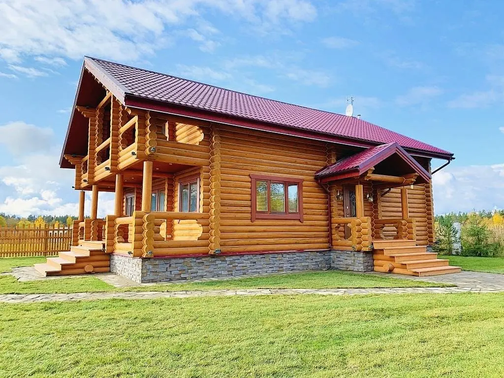 Частный Дом 220м2 из Бревна на Берегу Озера, Красносельское, Ленинградская область