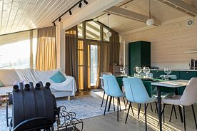 Скандинавский с купелью и камином (гипоаллергенный), База отдыха Garnet Holiday Green Forest, Мышенское