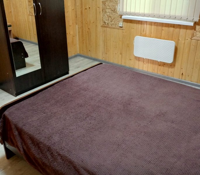 Домик 4-местный 2-комнатный (с кондиционером)