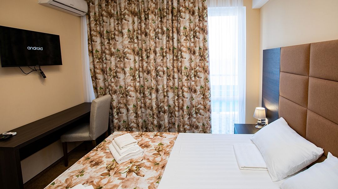 Люкс Комфорт 2-местный 2-комнатный (с ремонтом)