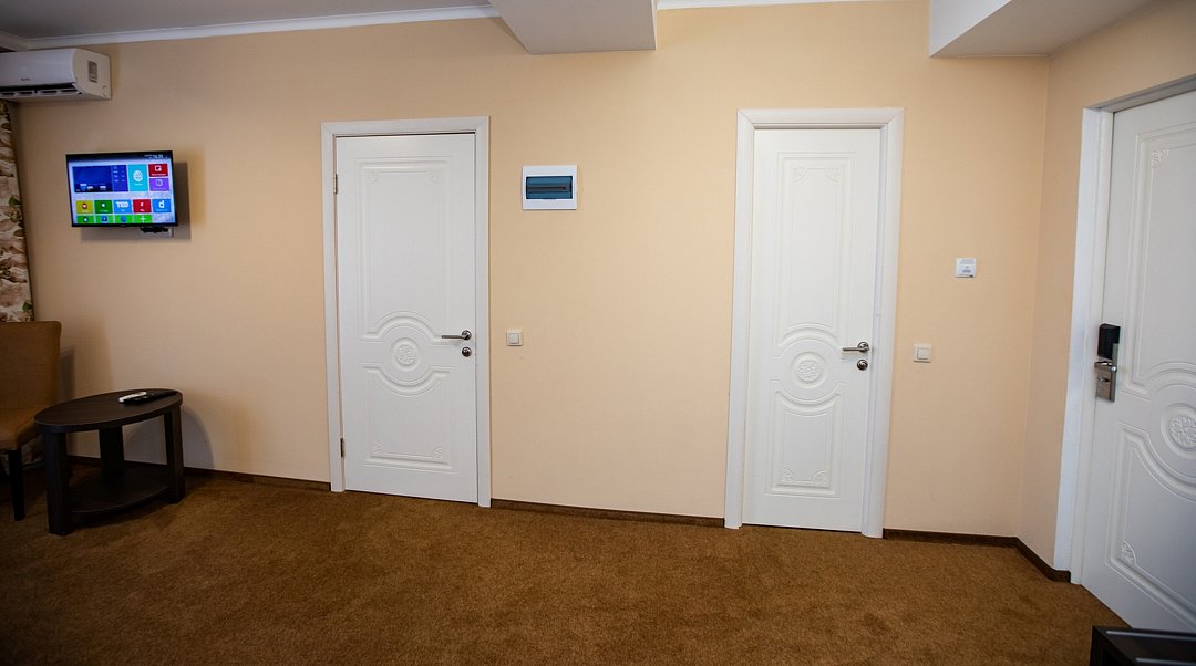 Люкс Комфорт 2-местный 2-комнатный (с ремонтом)