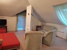 Мансарда 5 этаж, 4 местный 2 комнатный с кухней и лоджией, Гостевой дом Увильды, Увильды