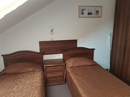 Мансарда 5 этаж, 2 местный 1 комнатный, санузел в номере, Гостевой дом Увильды, Увильды