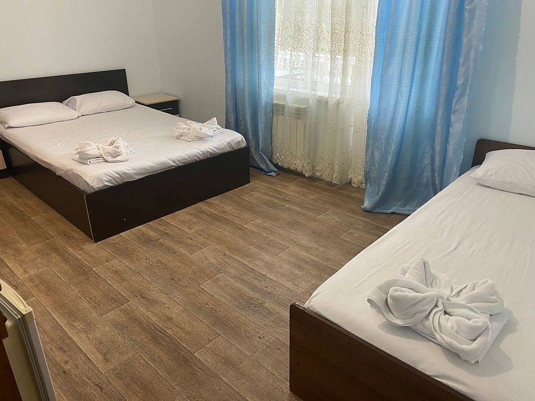 Стандартный 3-местный (с балконом)