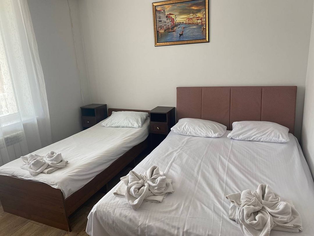 Стандартный 3-местный (с балконом)