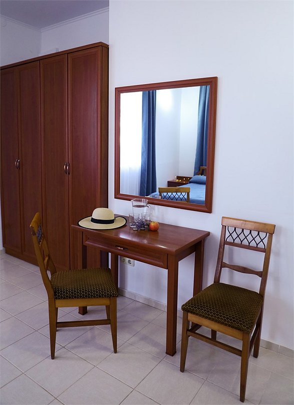 Люкс 4-местный 2-комнатный