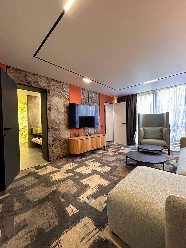 Сюит 2-местный 2-комнатный