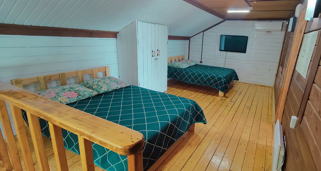 Дом 8-местный (с баней)