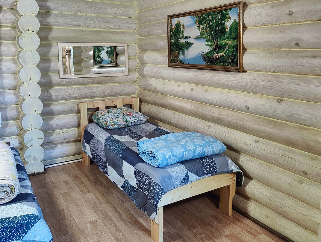 Дом 9-местный (из бруса с баней)