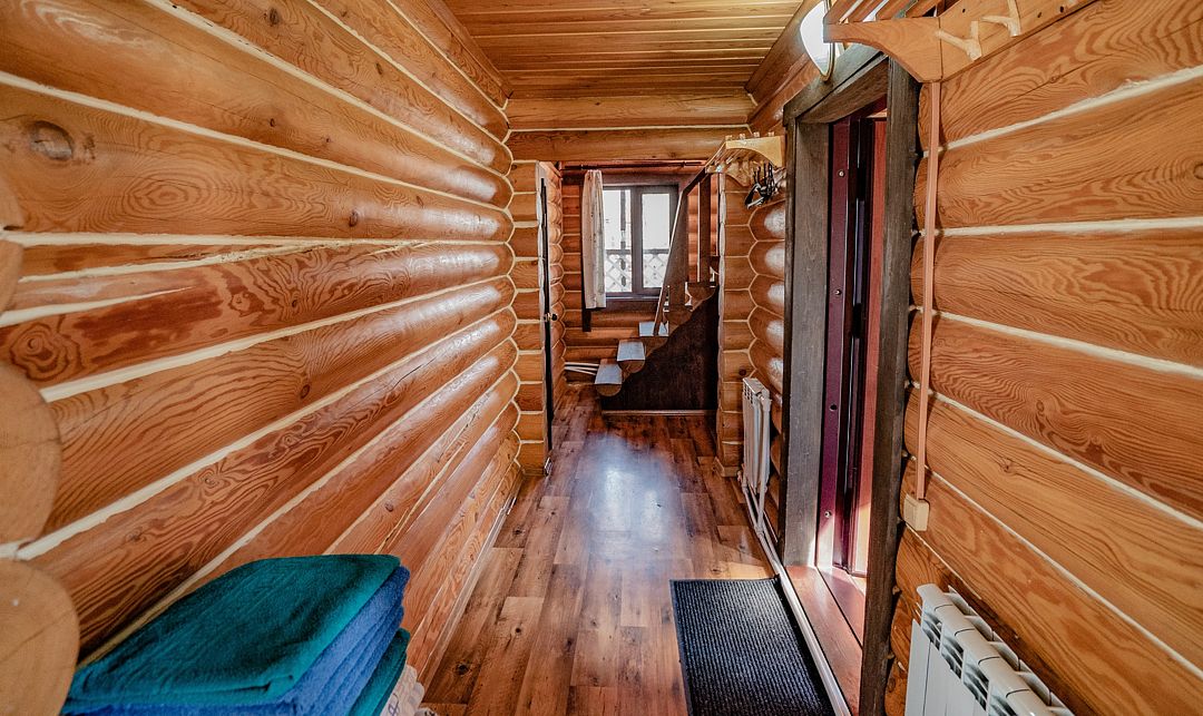 Дом 9-местный (из бруса с баней)