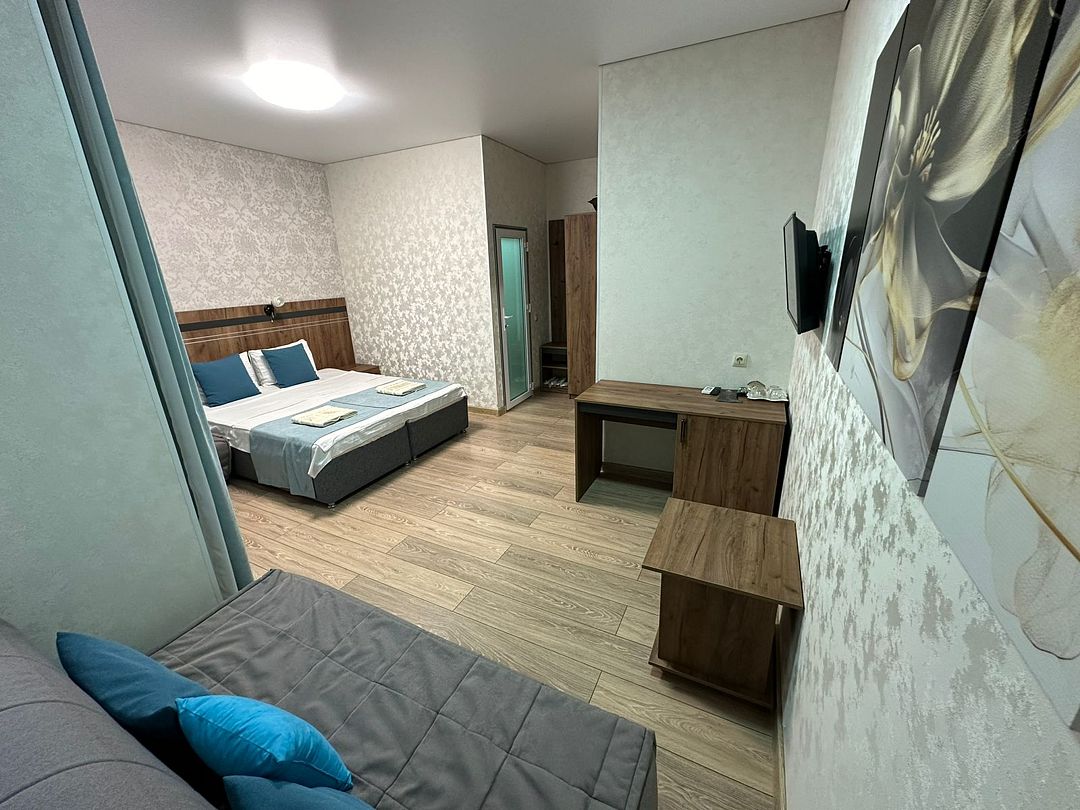 Семейный 5-местный (с видом на море)