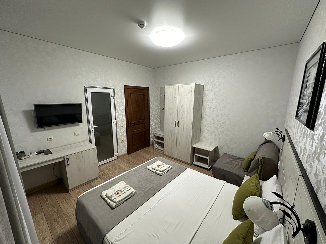 Стандартный 2-местный (с выходом на террасу)