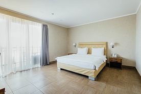 Улучшенный 2-местный 1-комнатный с балконом корпус 1, Пансионат Amza Park Hotel, Гагра