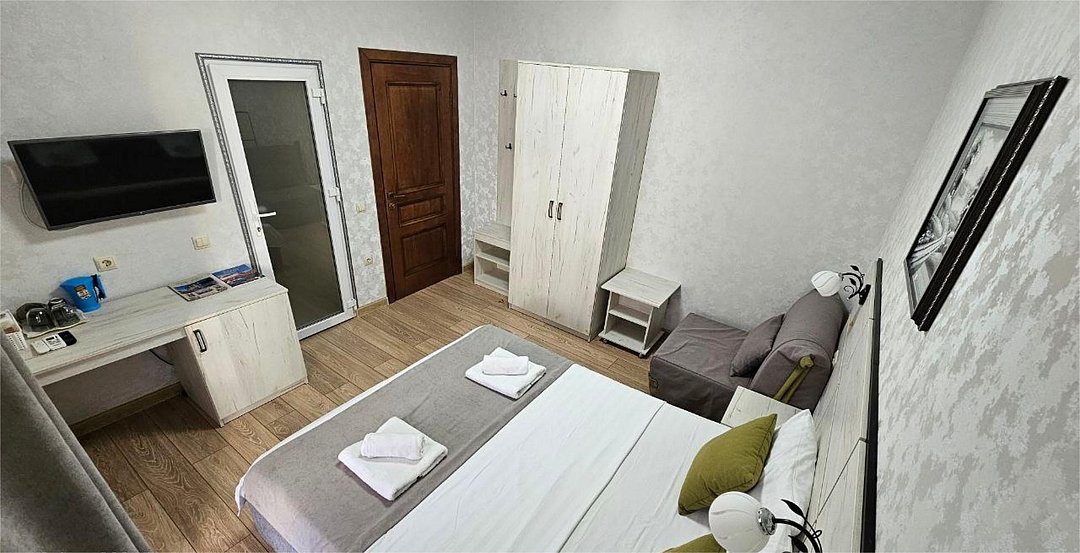 Стандартный 2-местный (с выходом на террасу)