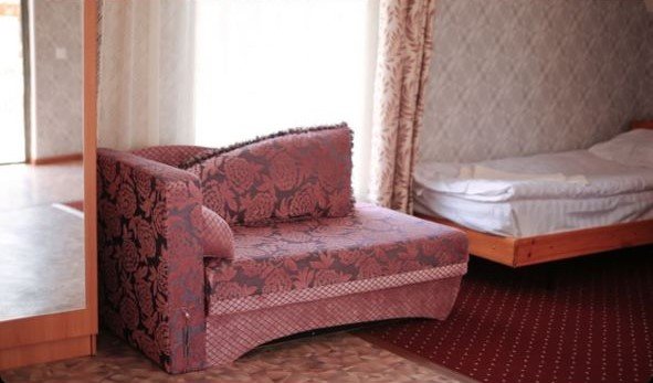 Полулюкс 2-местный 1-комнатный (коттедж Шалле)