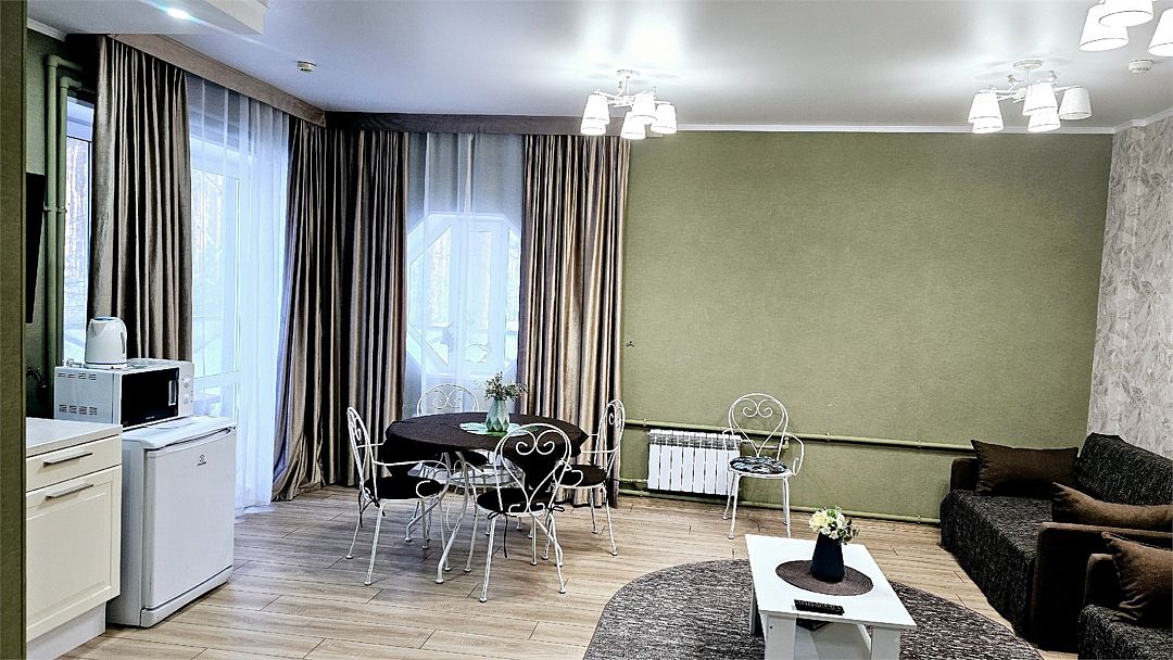 Делюкс 4-местный 3-комнатный Family (корпус №4)