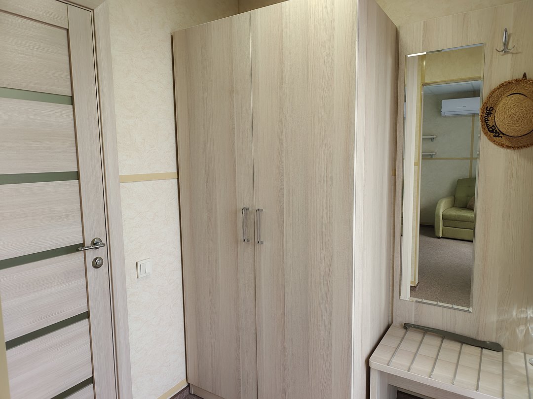 Комфорт плюс 3-местный