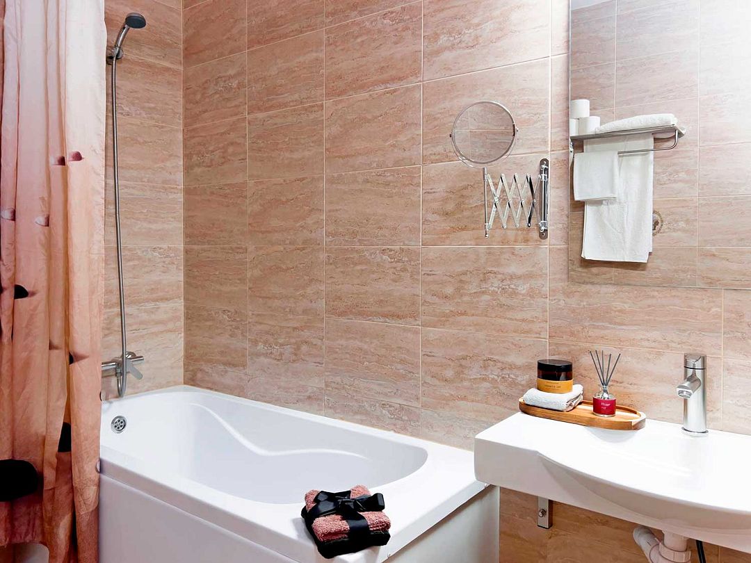 Люкс 2-местный 2-комнатный (с балконом)