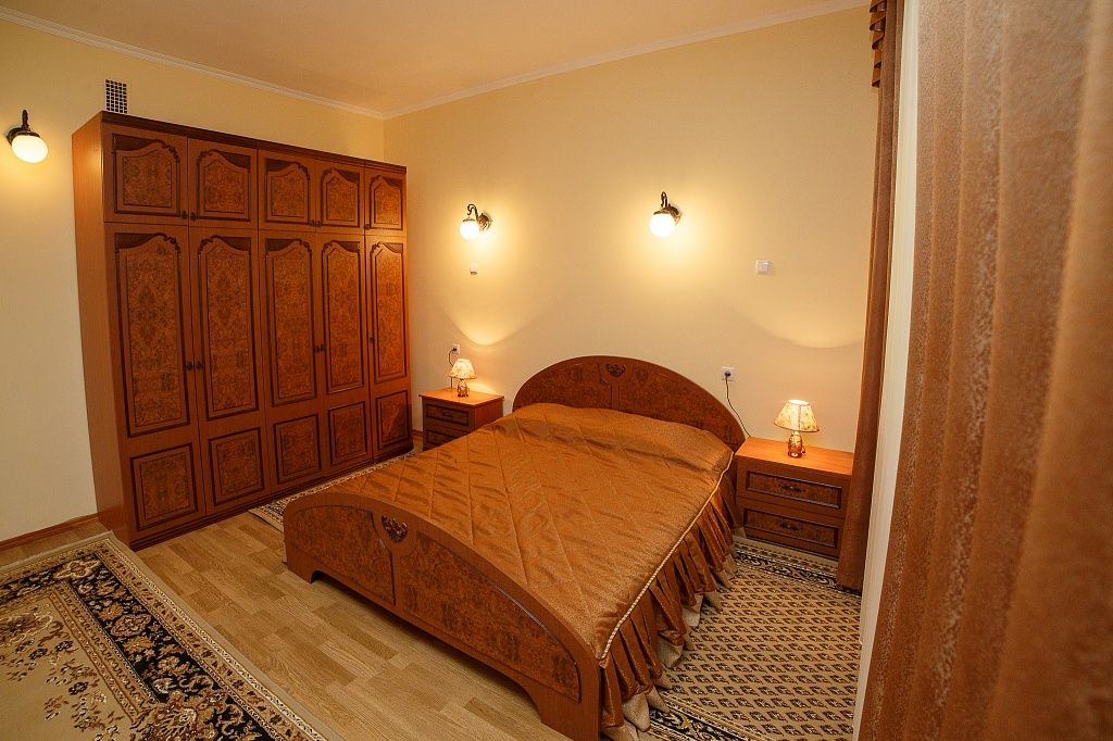 Люкс 2-местный 2-комнатный (корпус 1, 6 категория)