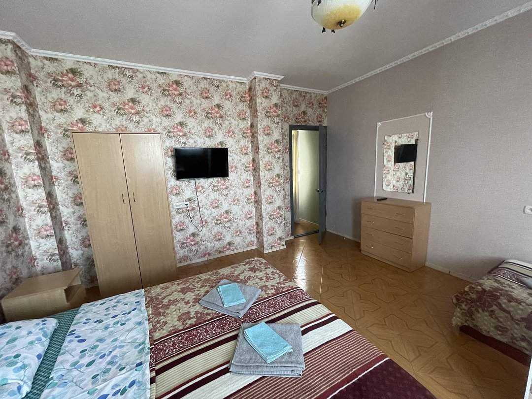 Стандартный 4-местный 1-комнатный