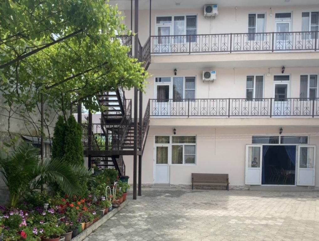 Гостевой дом Holidays In Sukhum, Сухумский район, Сухум , Абхазия
