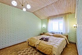 Двухместный полулюкс с 2 комнатами двуспальная кровать, Охотничье-рыболовная база Сафари Парк, Гамзюки
