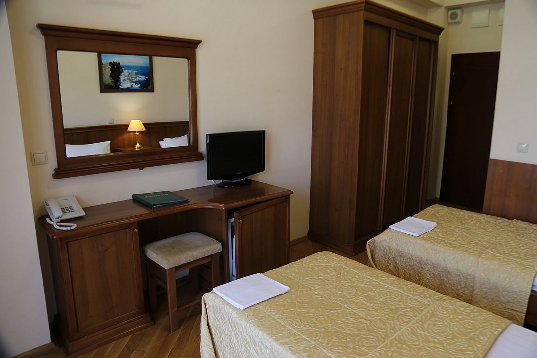 Стандартный 2-местный (TWIN с балконом, корпус 5)