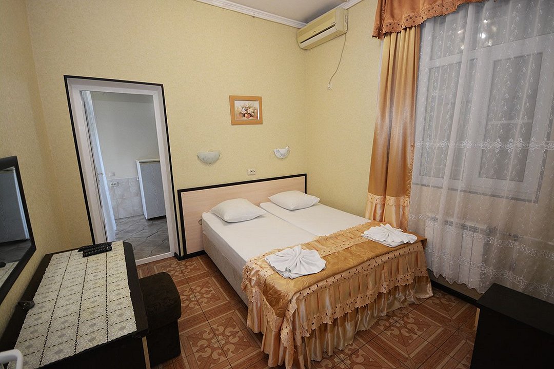 Семейный 4-местный 2-комнатный (с кухней)