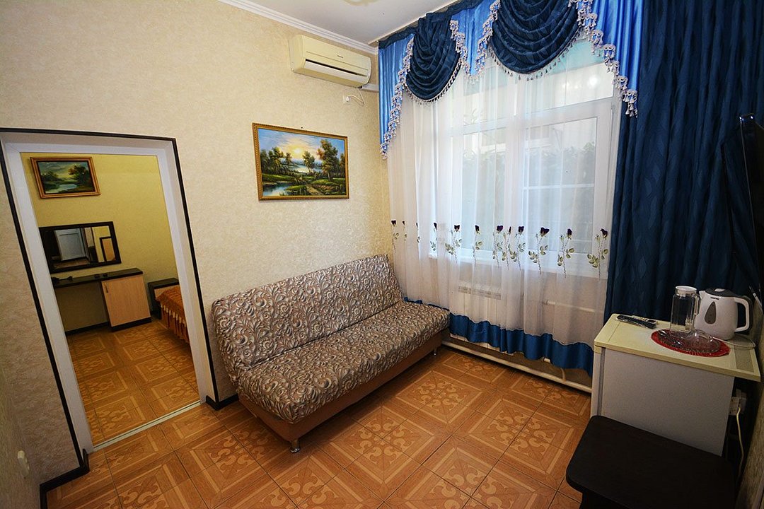 Семейный 4-местный 2-комнатный (с кухней)