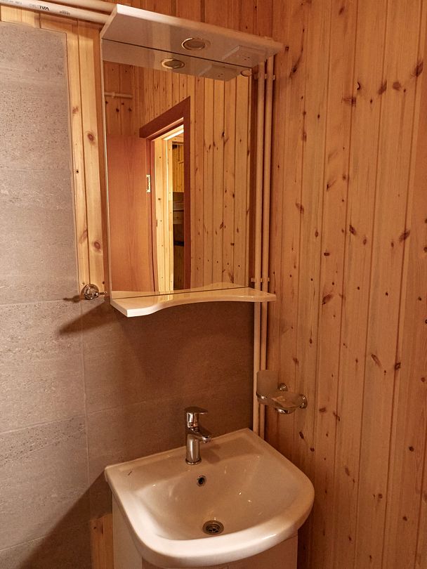 Семейный 4-местный 2-комнатный (в коттедже, 2 этаж)