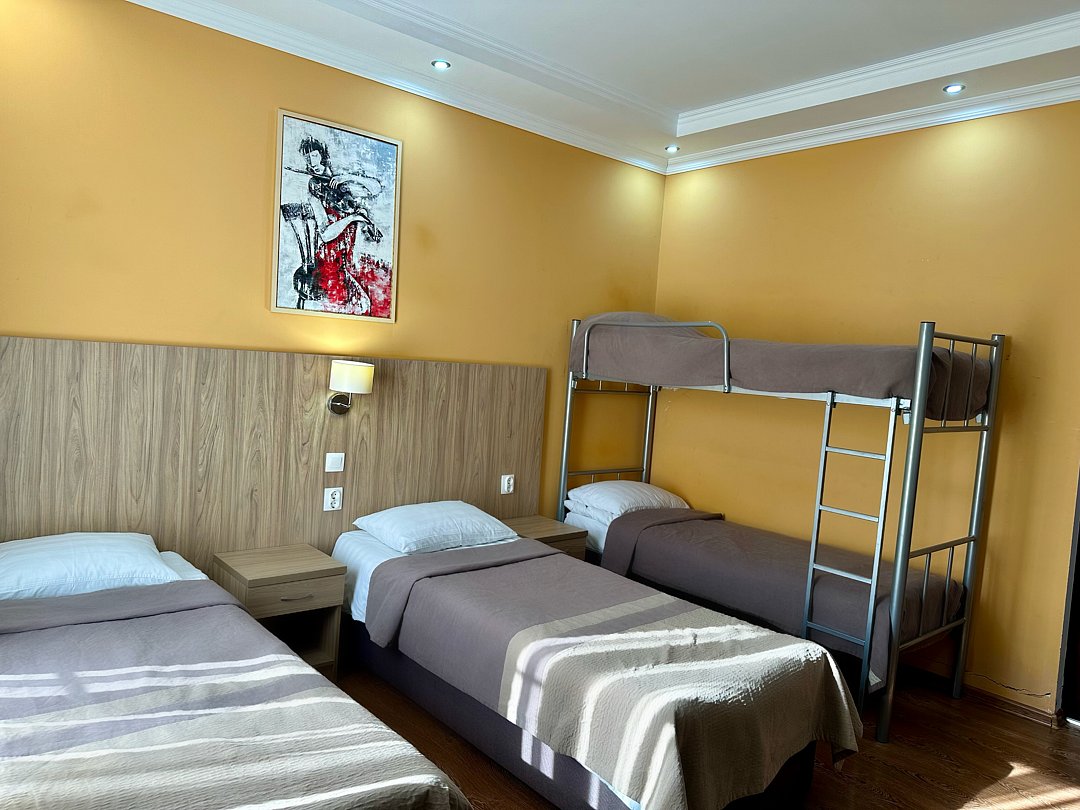 Стандартный 4-местный 1-комнатный