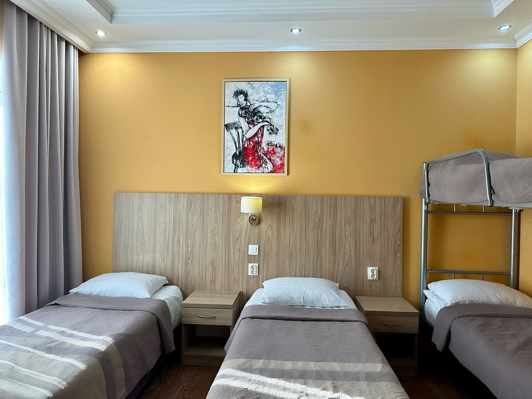 Стандартный 4-местный 1-комнатный