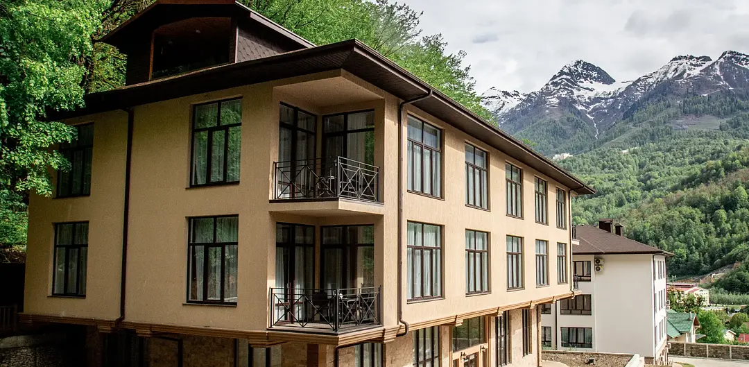 Апарт-отель Travelto Поляна (Травелто Поляна), Краснодарский край, Эстосадок Газпром Красная поляна Медовеевка Роза Хутор село Монастырь село Чвижепсе