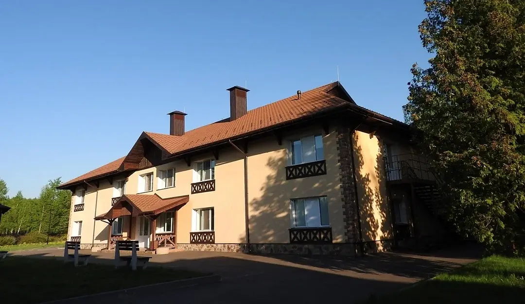 Отель Искра, Московская область, Одинцовский район Снегири Голицыно поселок Истра деревня Красновидово Дедовск Истринский район Нахабино деревня Ламишино Красногорский район Звенигород Одинцовский район поселок Горки-10 село Рождествено деревня Сватово