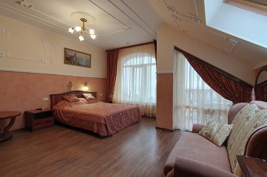 Люкс 4-местный 2-комнатный