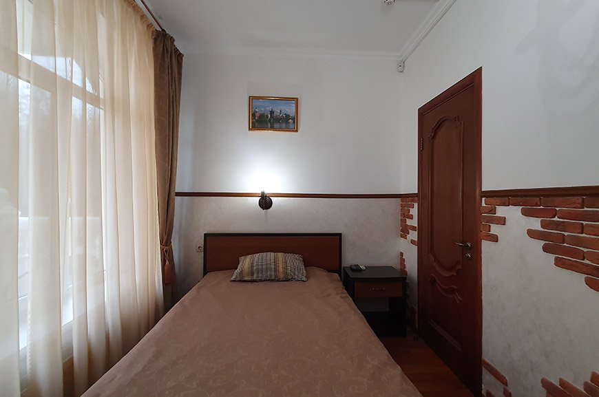 Стандартный 1-местный