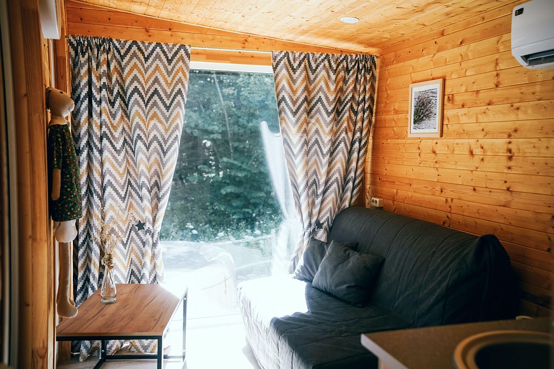 Коттедж 2-местный 1-комнатный (Лесной домик)