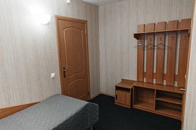 Трехместный Стандартный номер в корпусе №2, Загородный комплекс Северная звезда, Великий Устюг