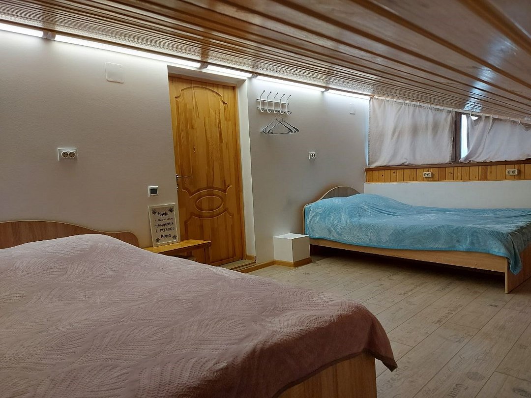 Дом 20-местный 7-комнатный