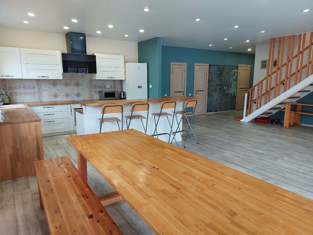 Дом 20-местный 7-комнатный